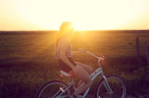 bicycle-breeze-country-field-girl-Favim.com-203181